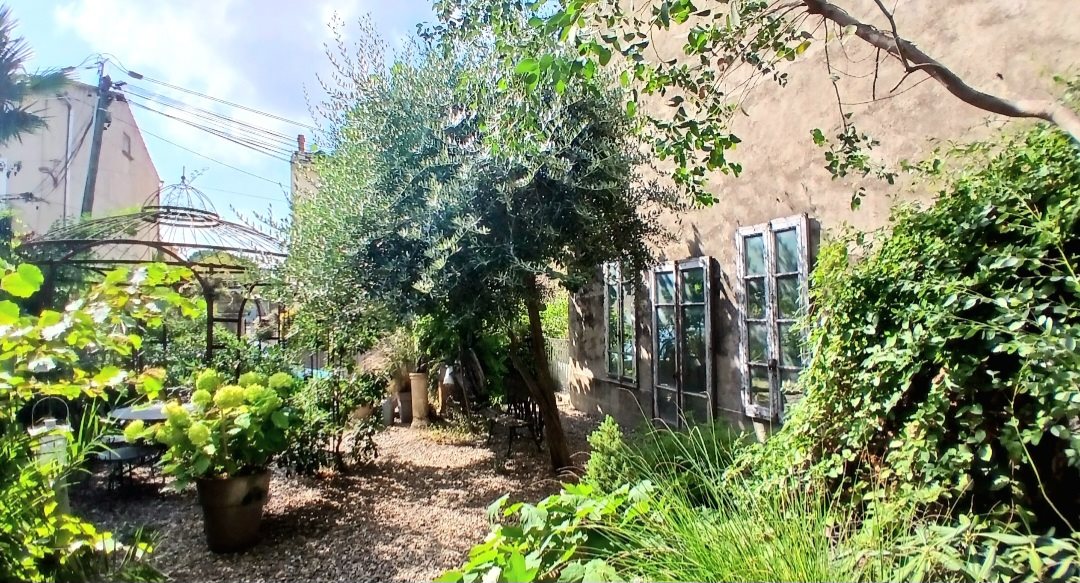 Maison à vendre, 140m², Pouzolles