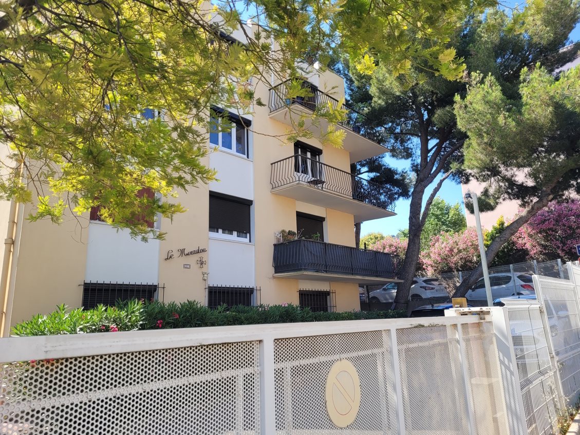 A Cosy 85 M2 Flat With 3 Bedrooms, Terrace And Private Parking Space, At The Foot Of Mont... - Vue 2