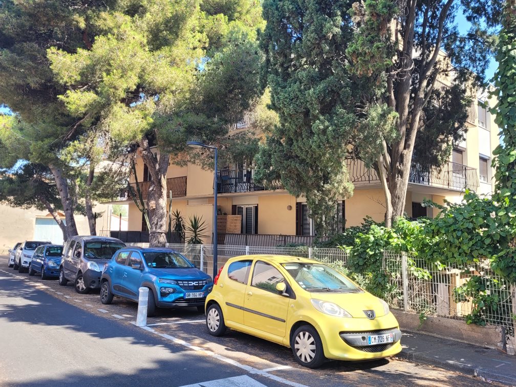 A Cosy 85 M2 Flat With 3 Bedrooms, Terrace And Private Parking Space, At The Foot Of Mont... - Vue 3