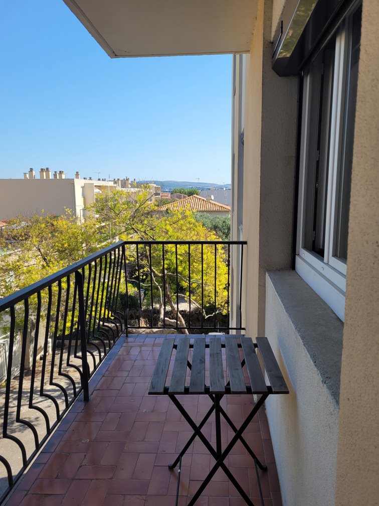A Cosy 85 M2 Flat With 3 Bedrooms, Terrace And Private Parking Space, At The Foot Of Mont... - Plus