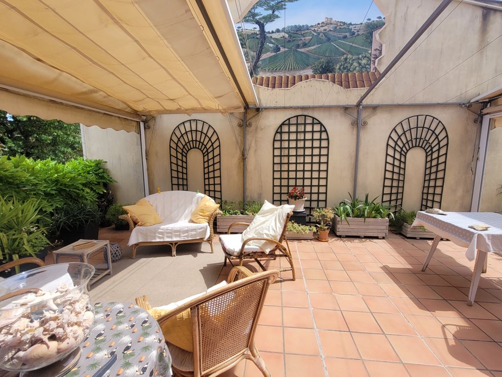 Maison à vendre, 101m², Saint-Geniès-de-Fontedit