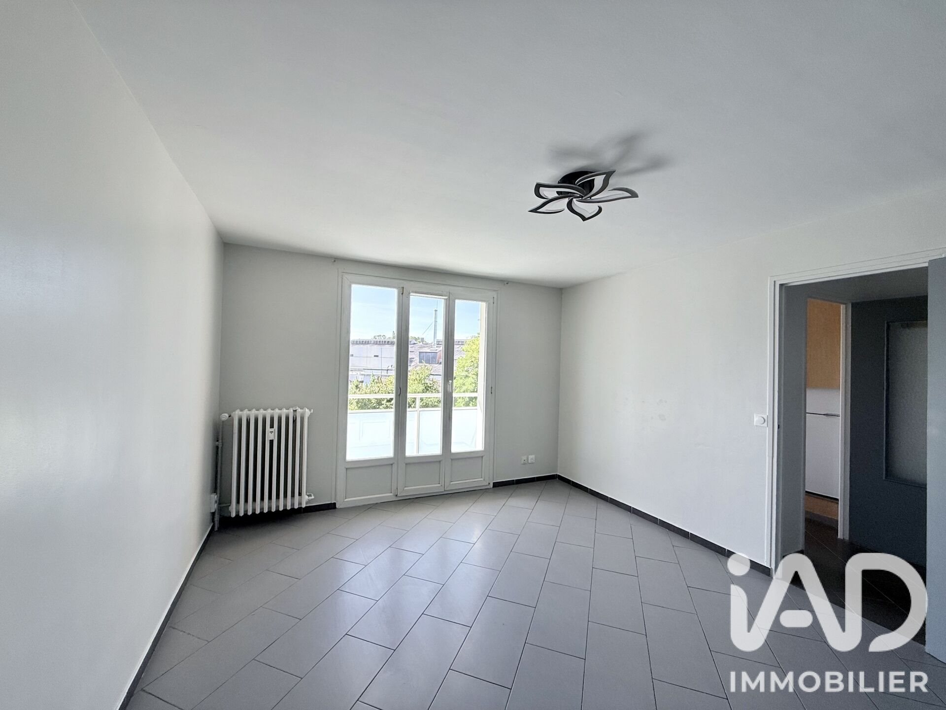 Appartement à vendre, 46m², Saint-Thibault-des-Vignes