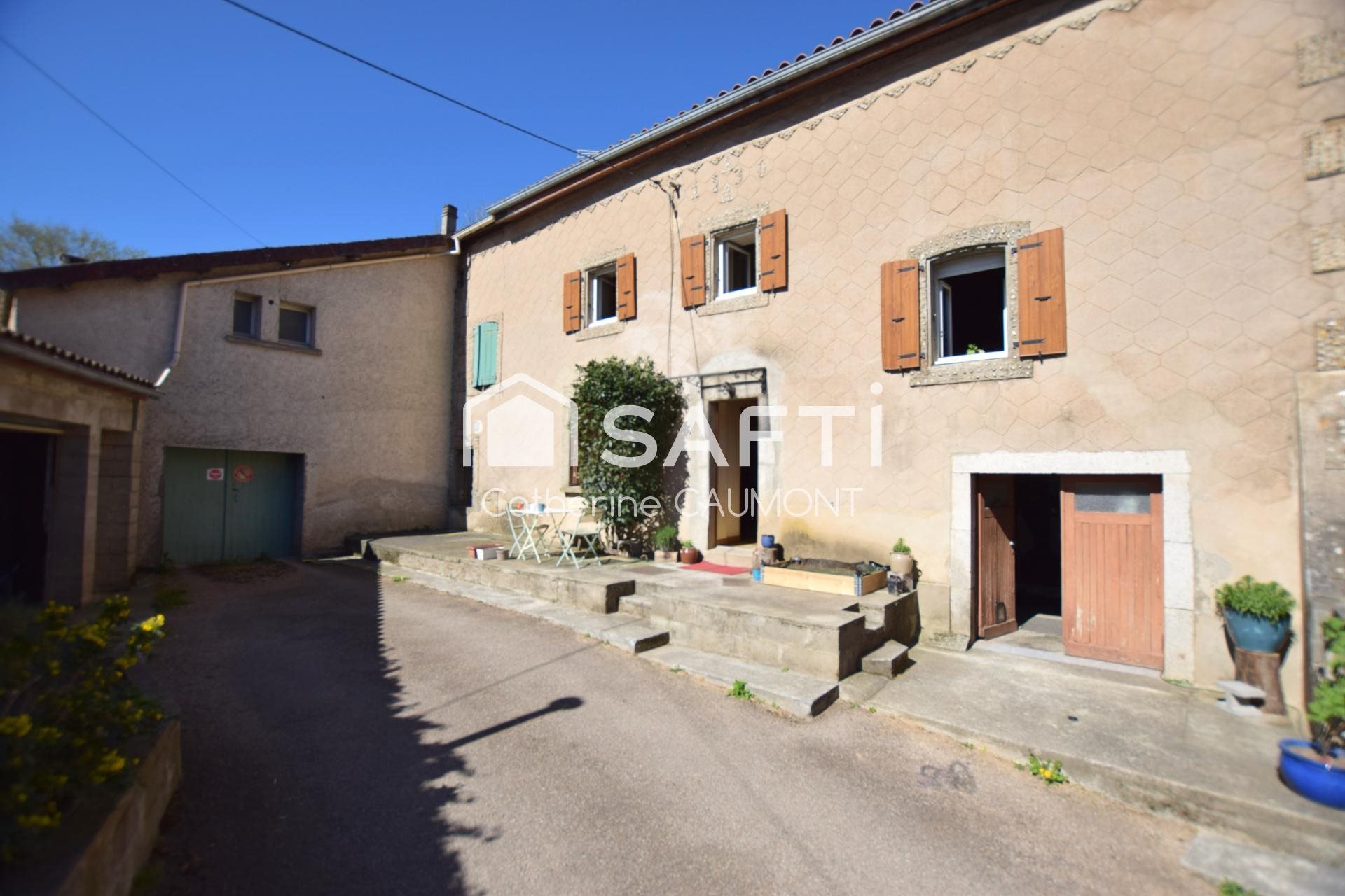 Maison à vendre, 101m², Brassac