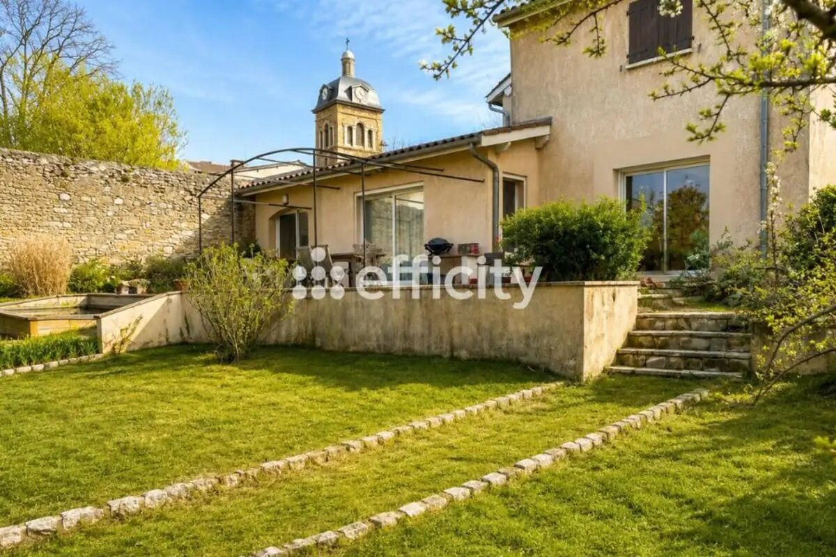 Maison à vendre, 257m², Saint-Genis-les-Ollières