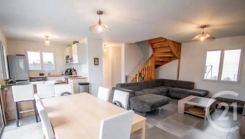 Maison à louer, 107m², Mazères