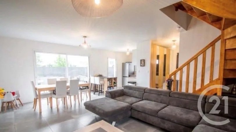 Maison à louer, 107m², Mazères