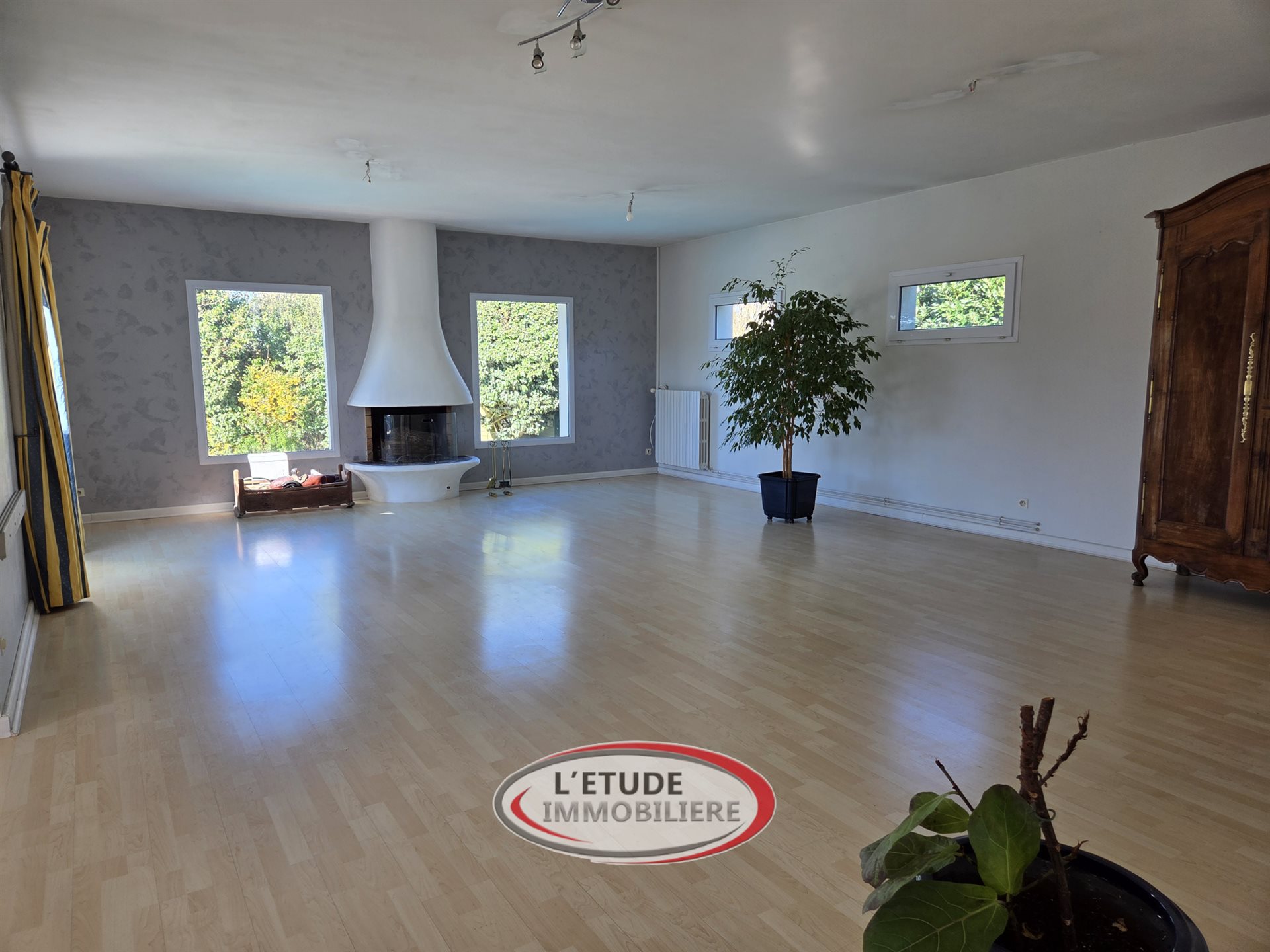 Maison à vendre, 222m², Saint-Hilaire-de-Chaléons