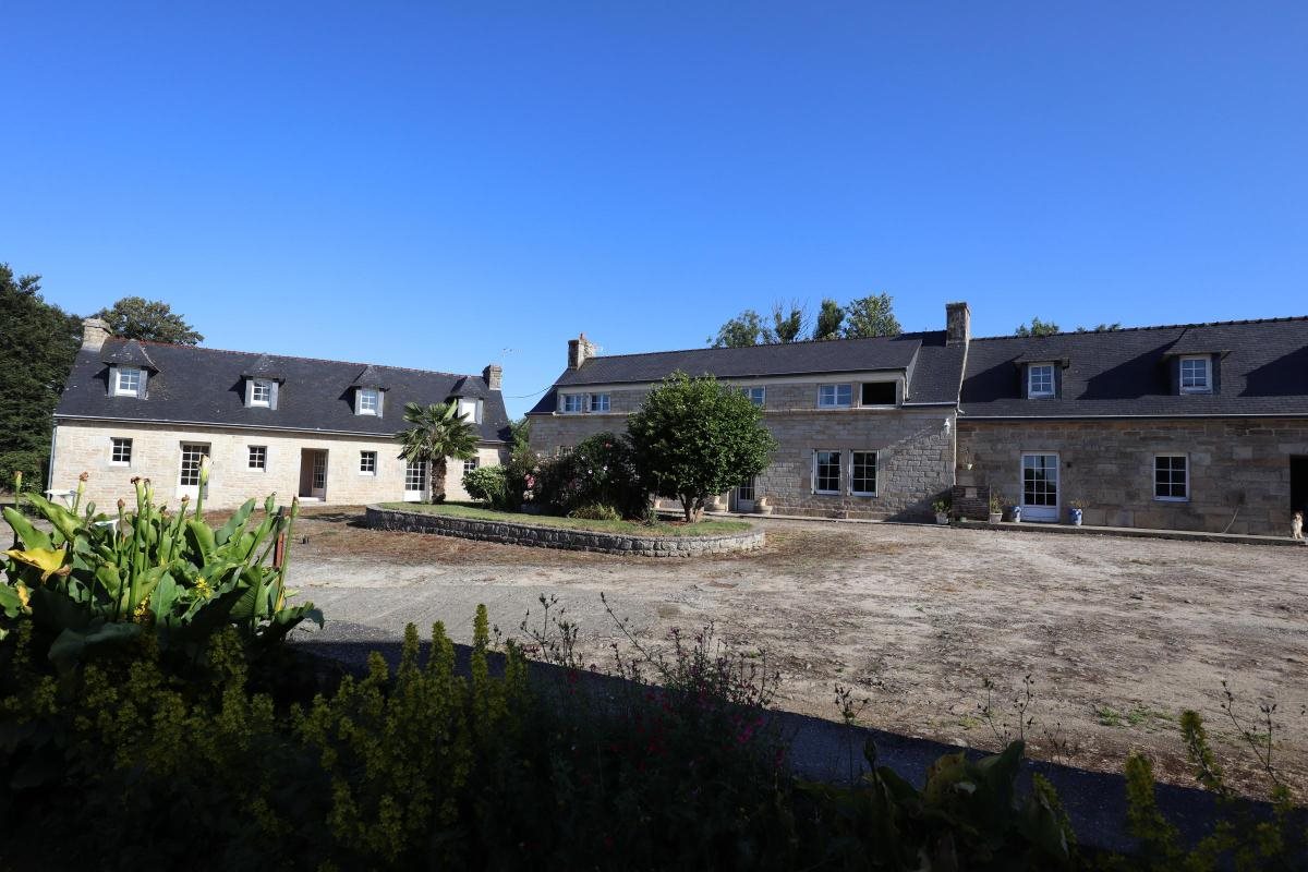 Maison à vendre, 239m², Pluguffan