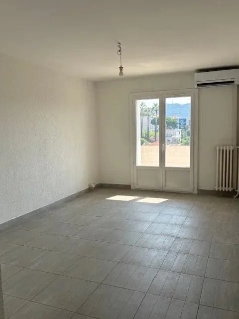 Appartement à louer, 54m², Cannes