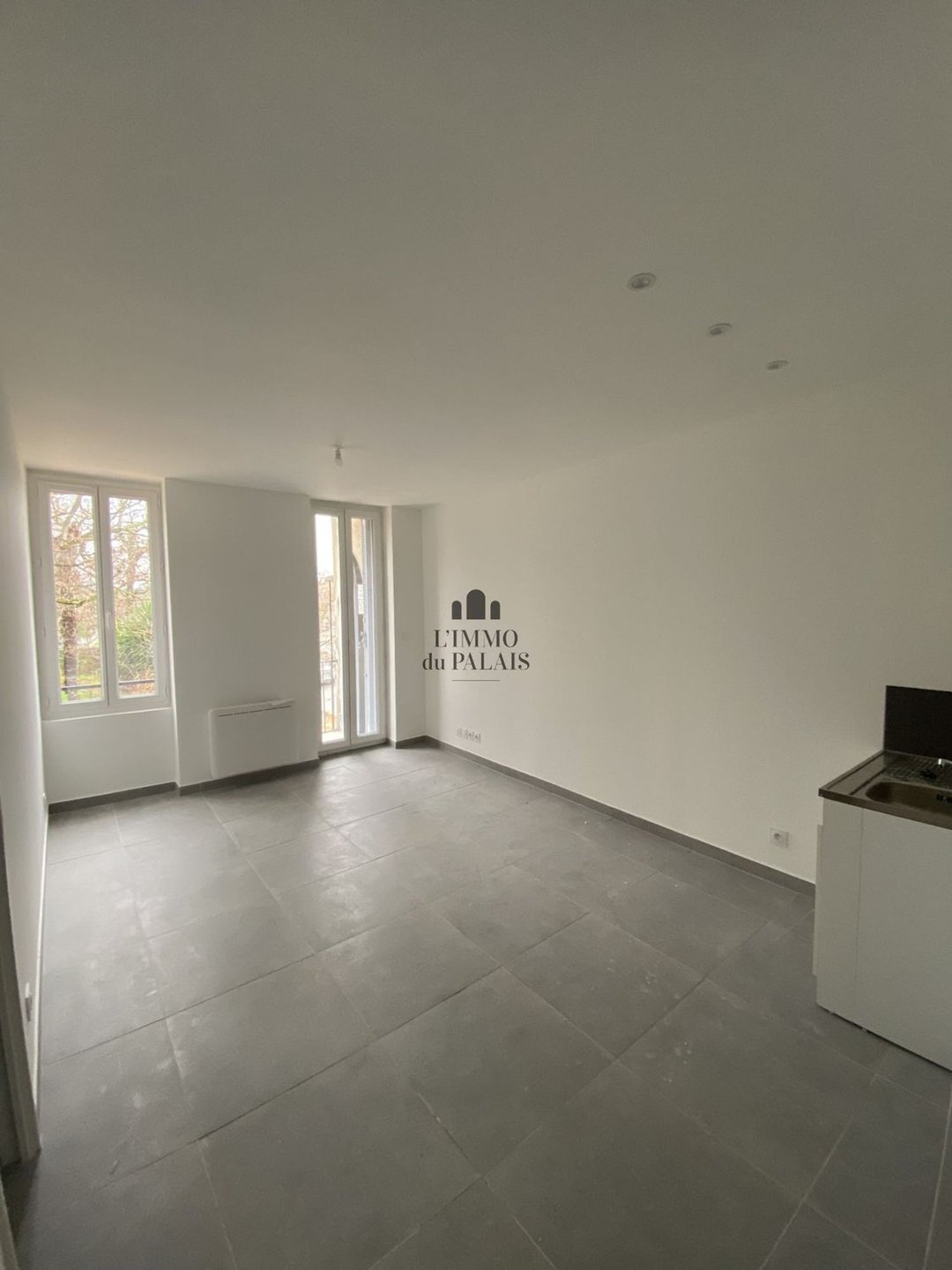 Appartement à louer, 29m², Aubagne