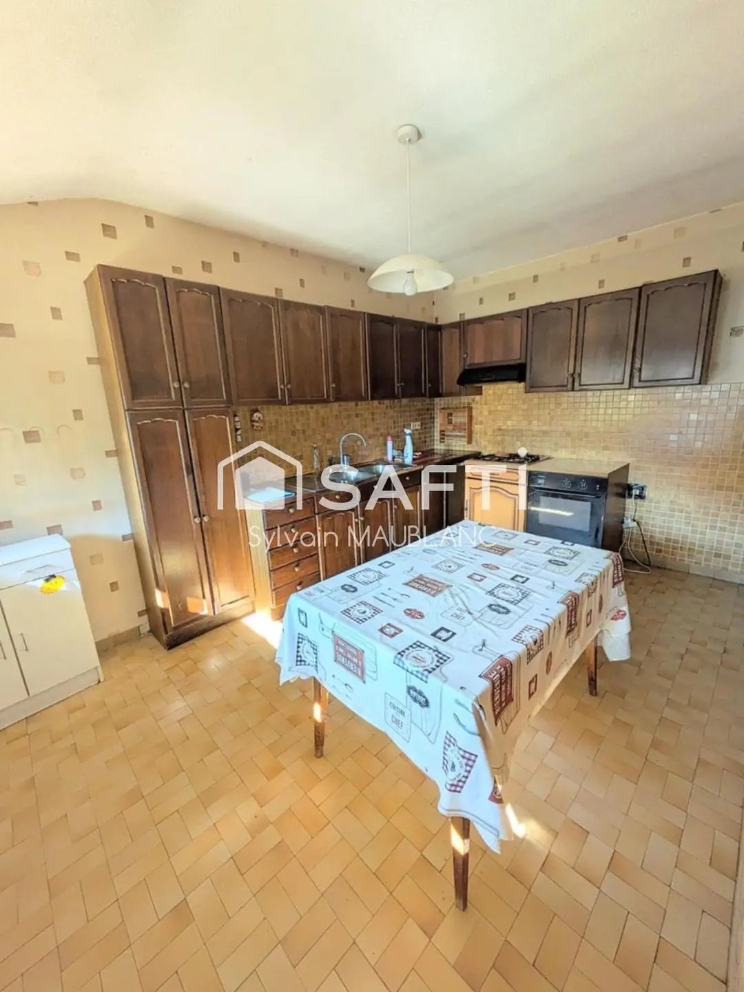 Maison à vendre, 81m², Lons-le-Saunier