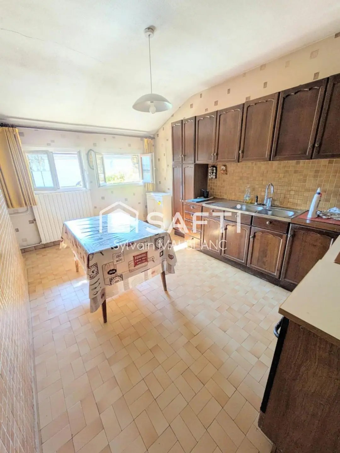 Maison à vendre, 81m², Lons-le-Saunier