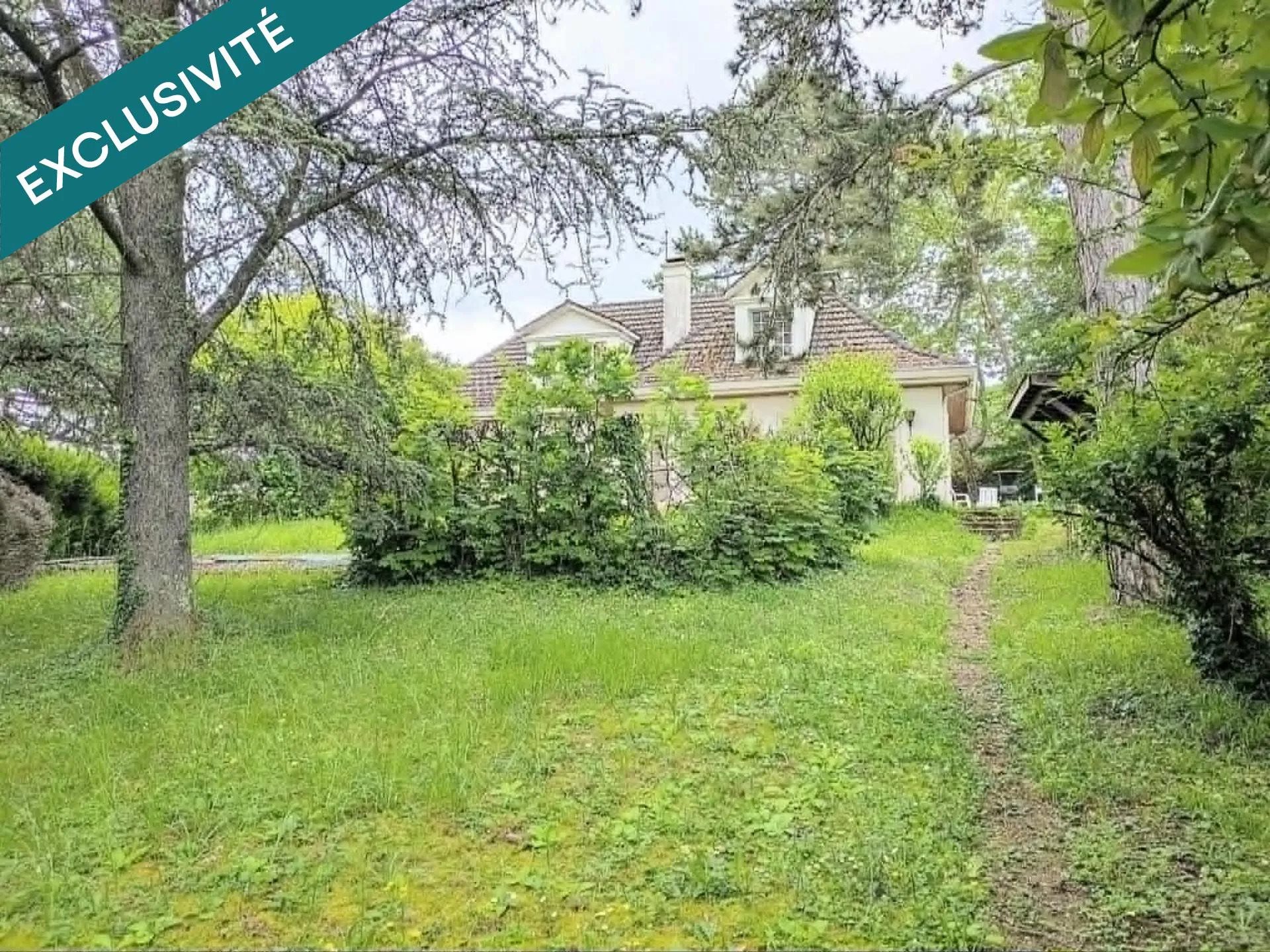 Maison à vendre, 206m², Lons-le-Saunier