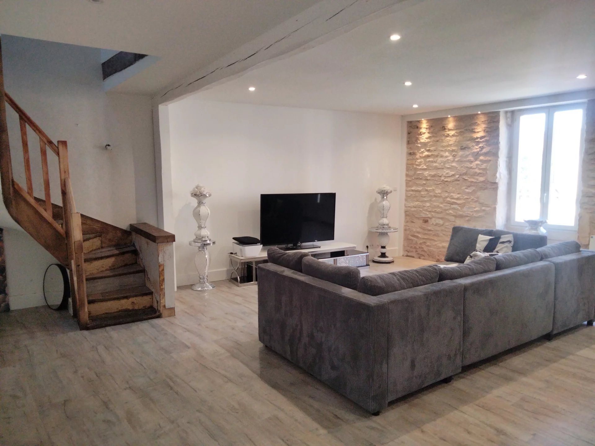 Maison à vendre, 130m², Neuville-de-Poitou
