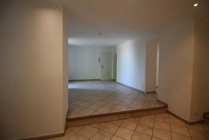 Appartement à louer, 59m², Vacqueyras