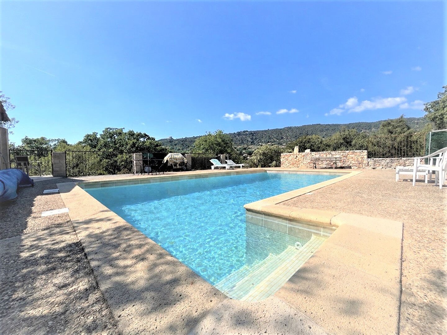 Maison à vendre, 180m², Saint-Saturnin-lès-Apt