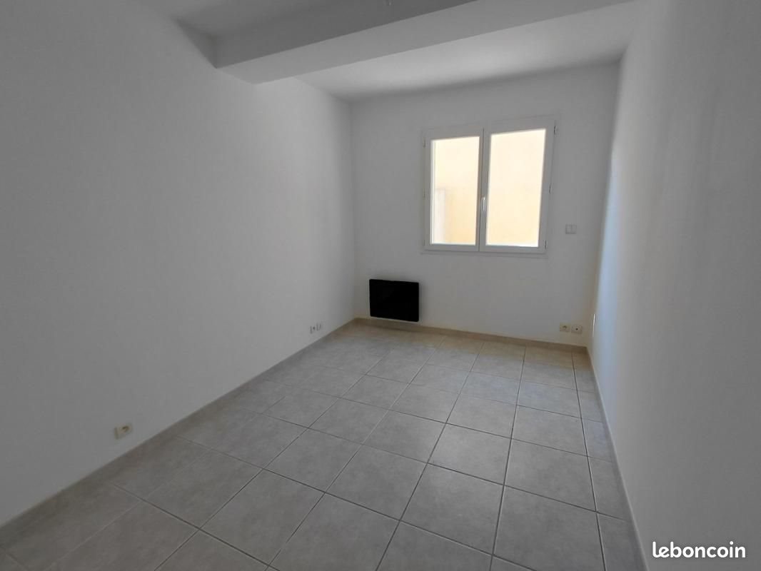 Appartement à louer, 36m², Miramas