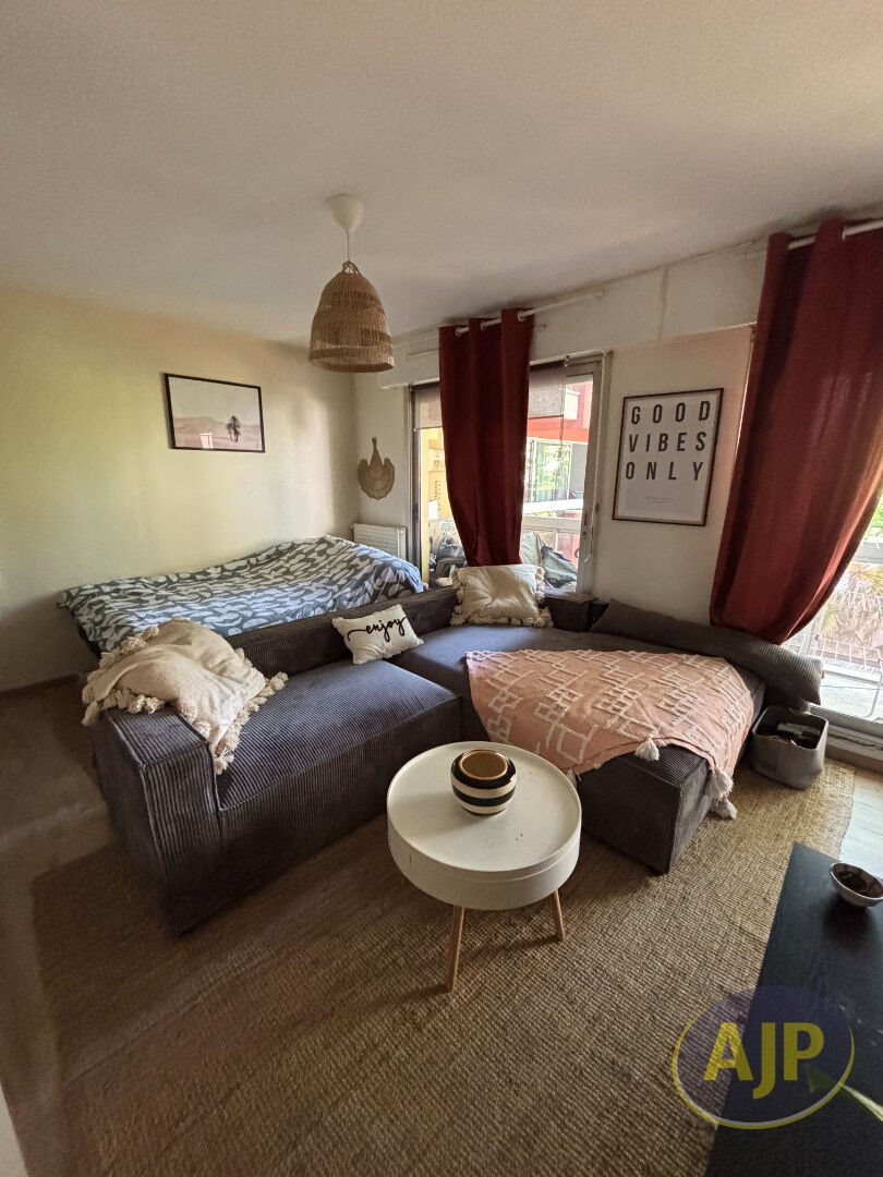 Appartement à louer, 33m², Talence