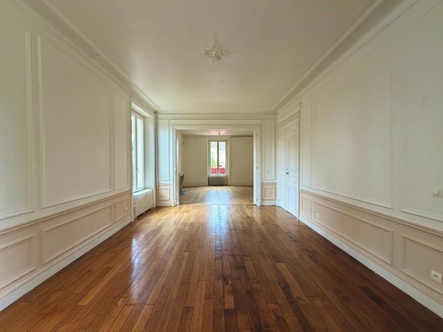 Maison à louer, 293m², Luzarches