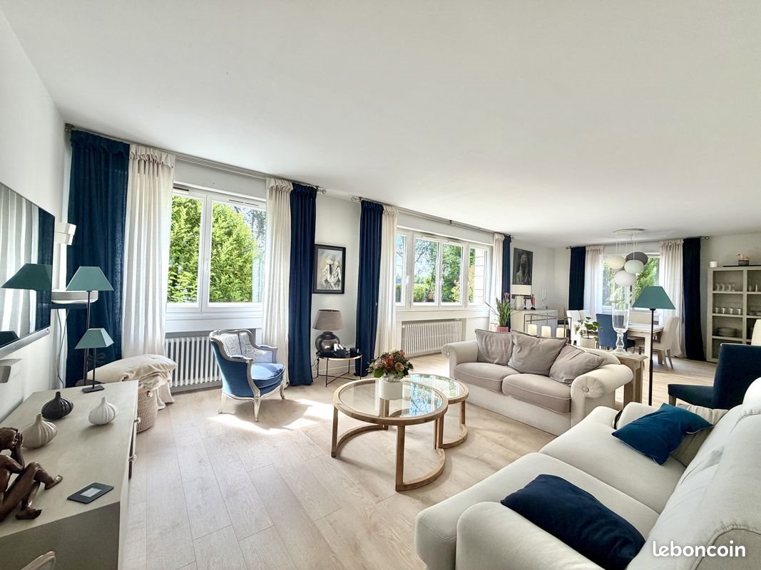 Maison à vendre, 208m², Verneuil-en-Halatte