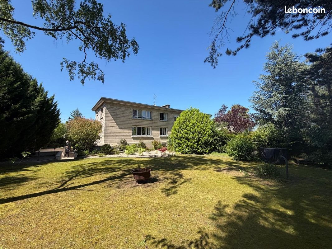 Maison à vendre, 208m², Verneuil-en-Halatte