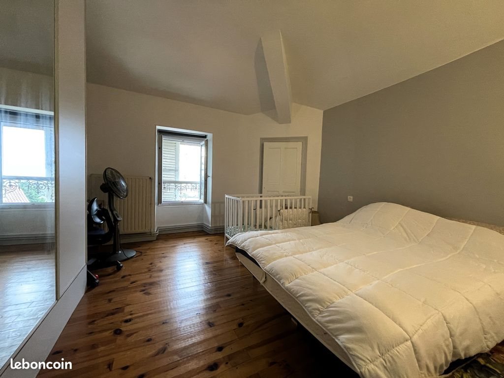 Appartement à vendre, 130m², Saint-Nazaire-les-Eymes