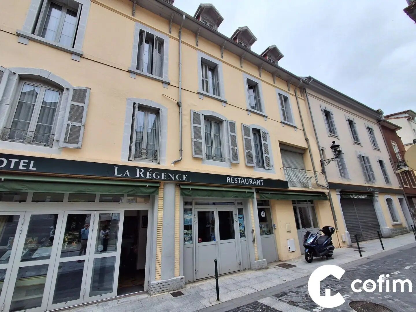 Appartement à vendre, 989m², Lourdes