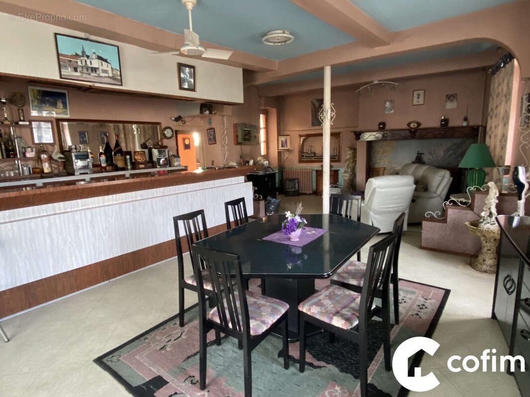 Maison à vendre, 209m², Bénéjacq