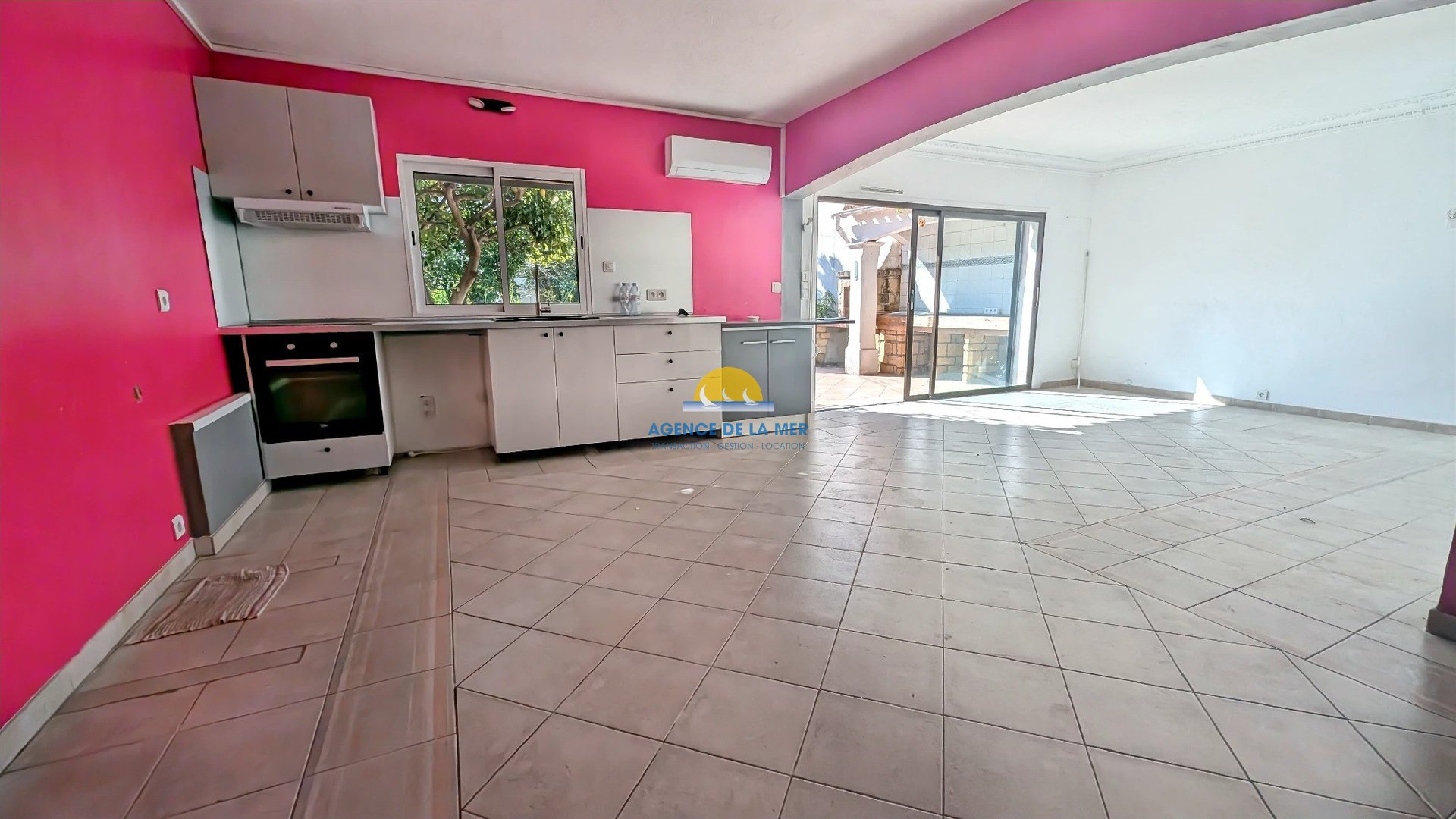Maison à vendre, 4m², Fréjus