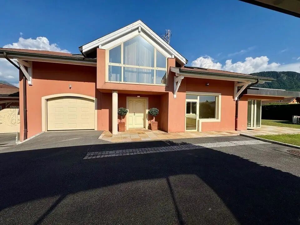 Maison à vendre, 249m², La Roche-sur-Foron