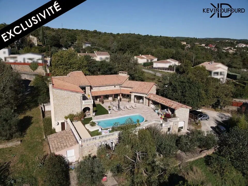 Maison à vendre, 432m², Saint-Etienne-de-Fontbellon