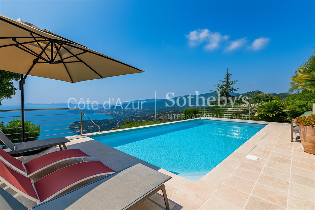 Maison à vendre, 171m², Rayol-Canadel-sur-Mer