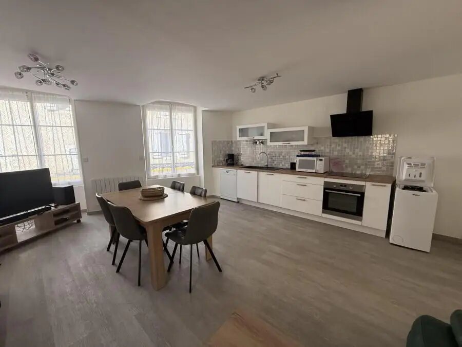 Maison à louer, 82m², Vallon-sur-Gée