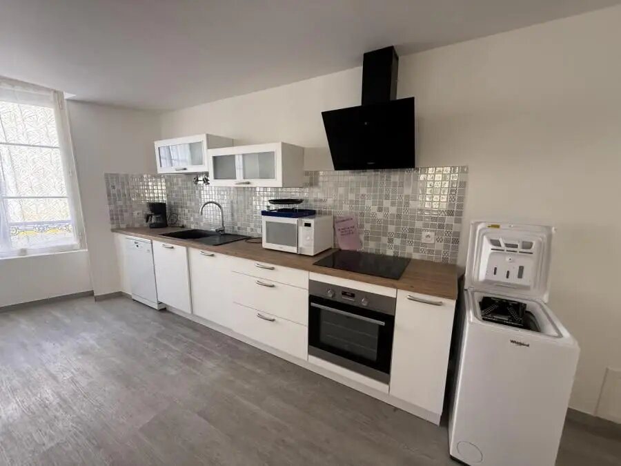Maison à louer, 82m², Vallon-sur-Gée