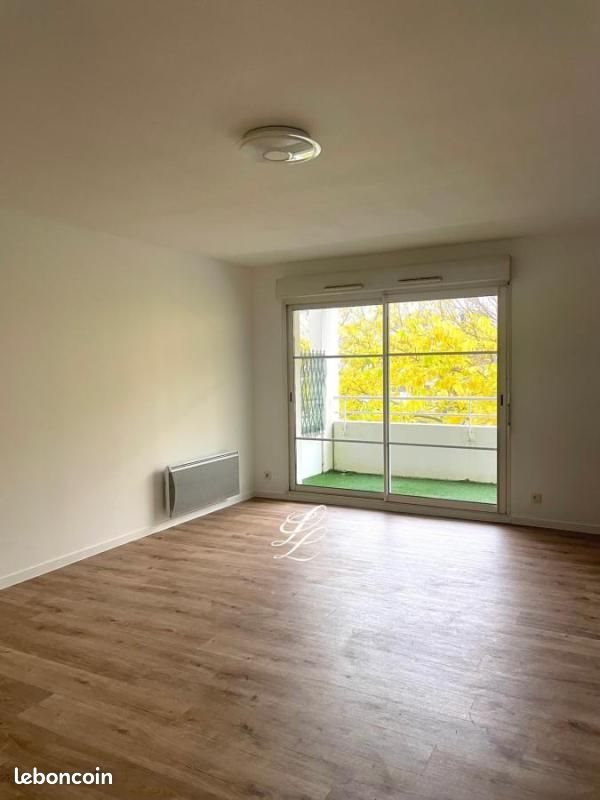 Appartement à louer, 68m², Séné