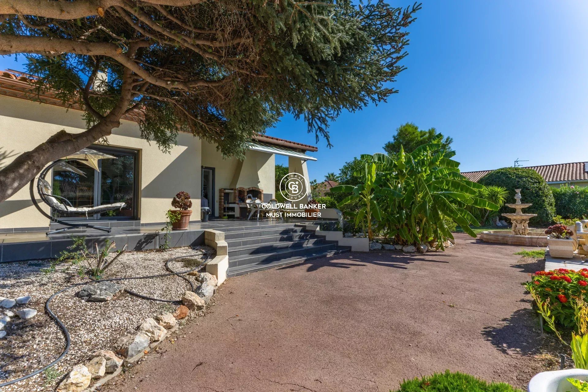 Maison à vendre, 375m², Saint-Estève