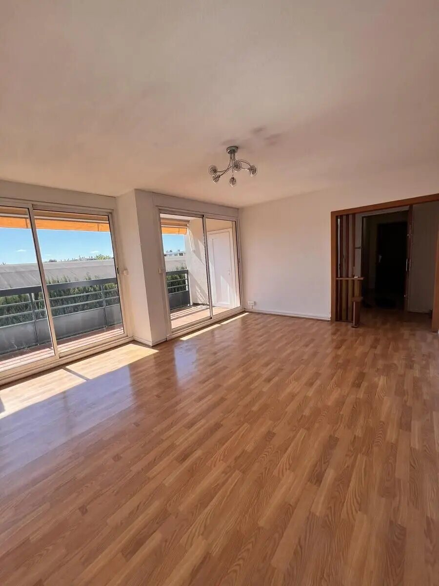 Appartement à louer, 75m², Marignane