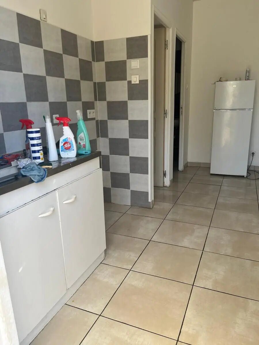 Appartement à louer, 35m², Marignane
