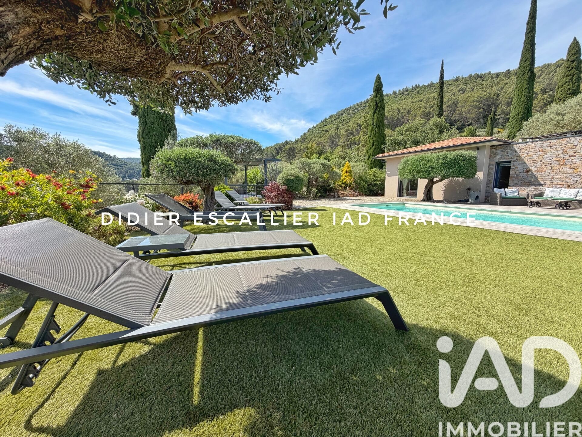 Maison à vendre, 233m², Solliès-Toucas