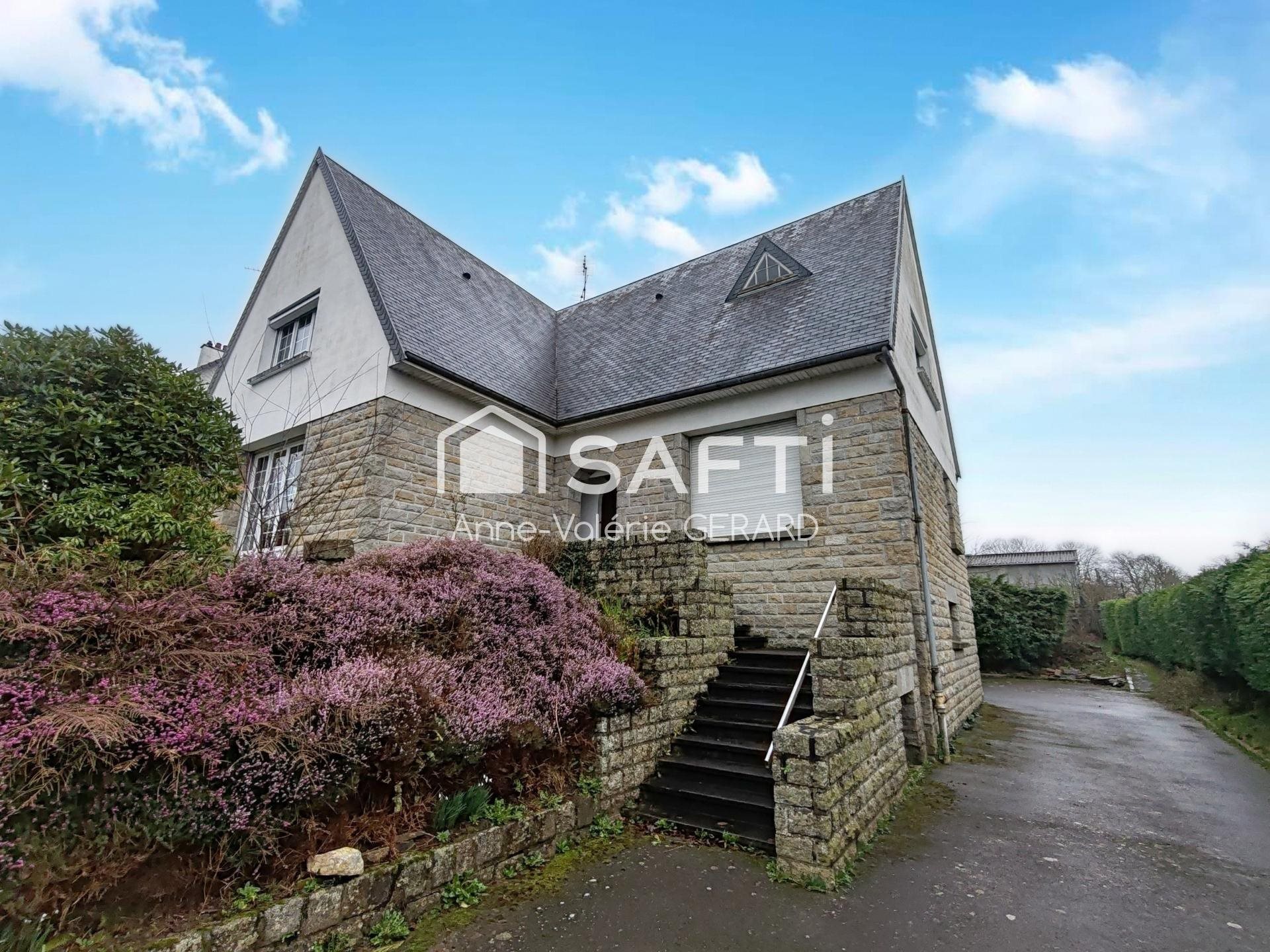 Maison à vendre, 185m², Saint-Hilaire-du-Harcouët