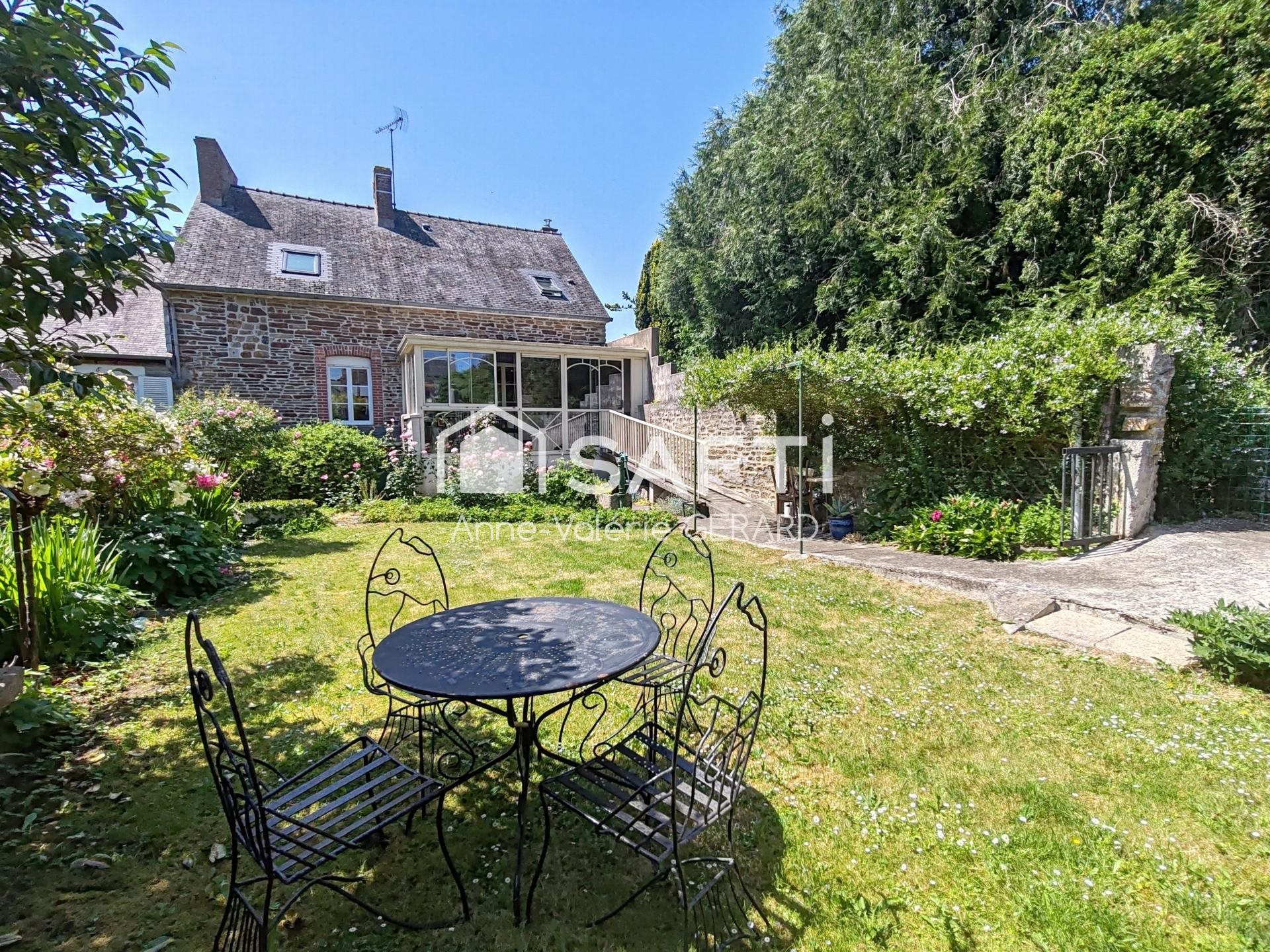 Maison à vendre, 172m², Fougerolles-du-Plessis