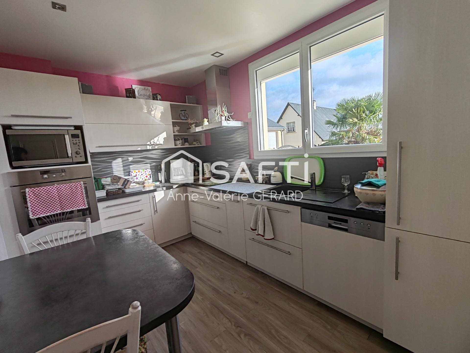 Maison à vendre, 117m², Fougerolles-du-Plessis
