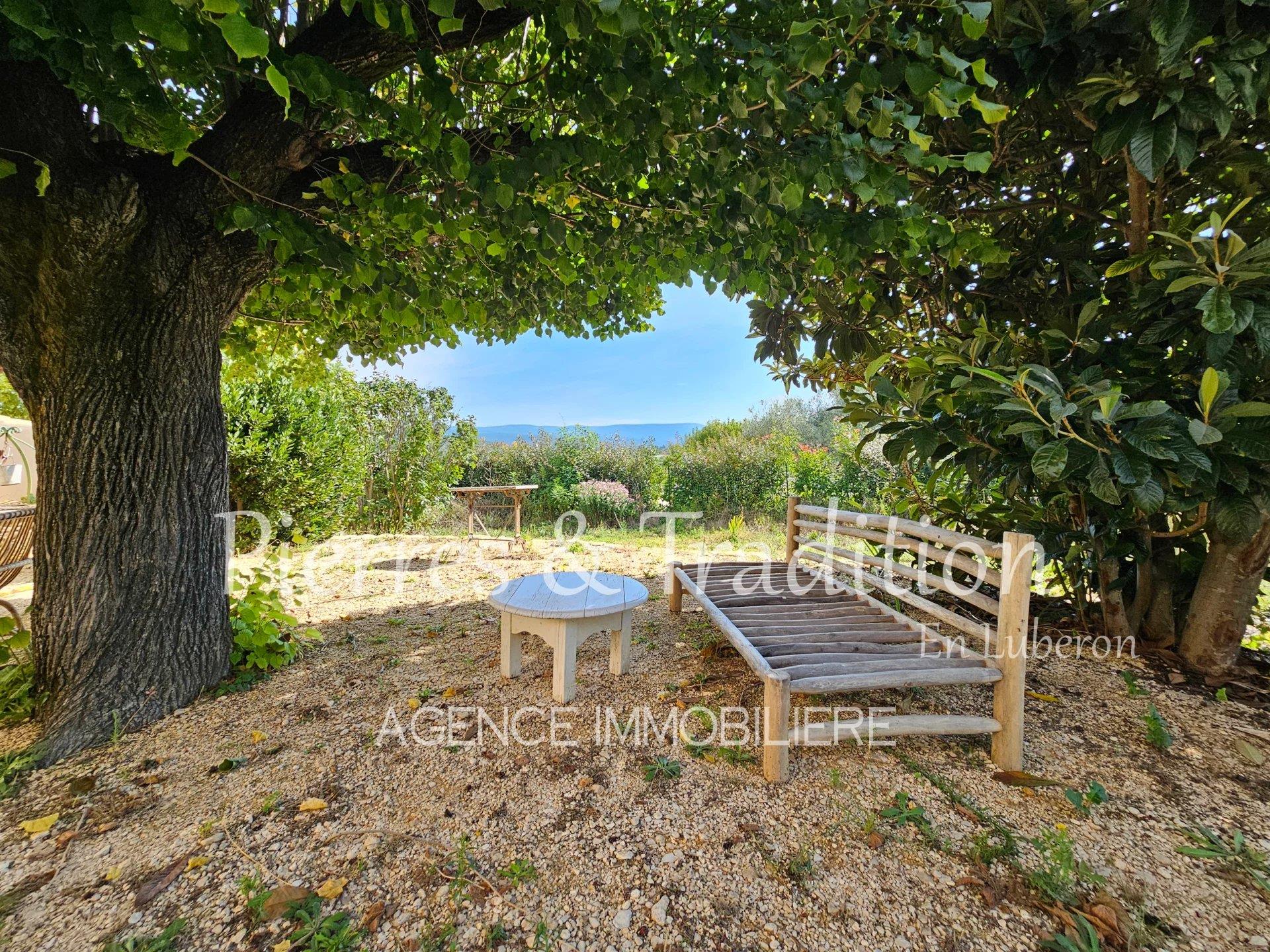 Maison à vendre, 102m², Saint-Saturnin-lès-Apt
