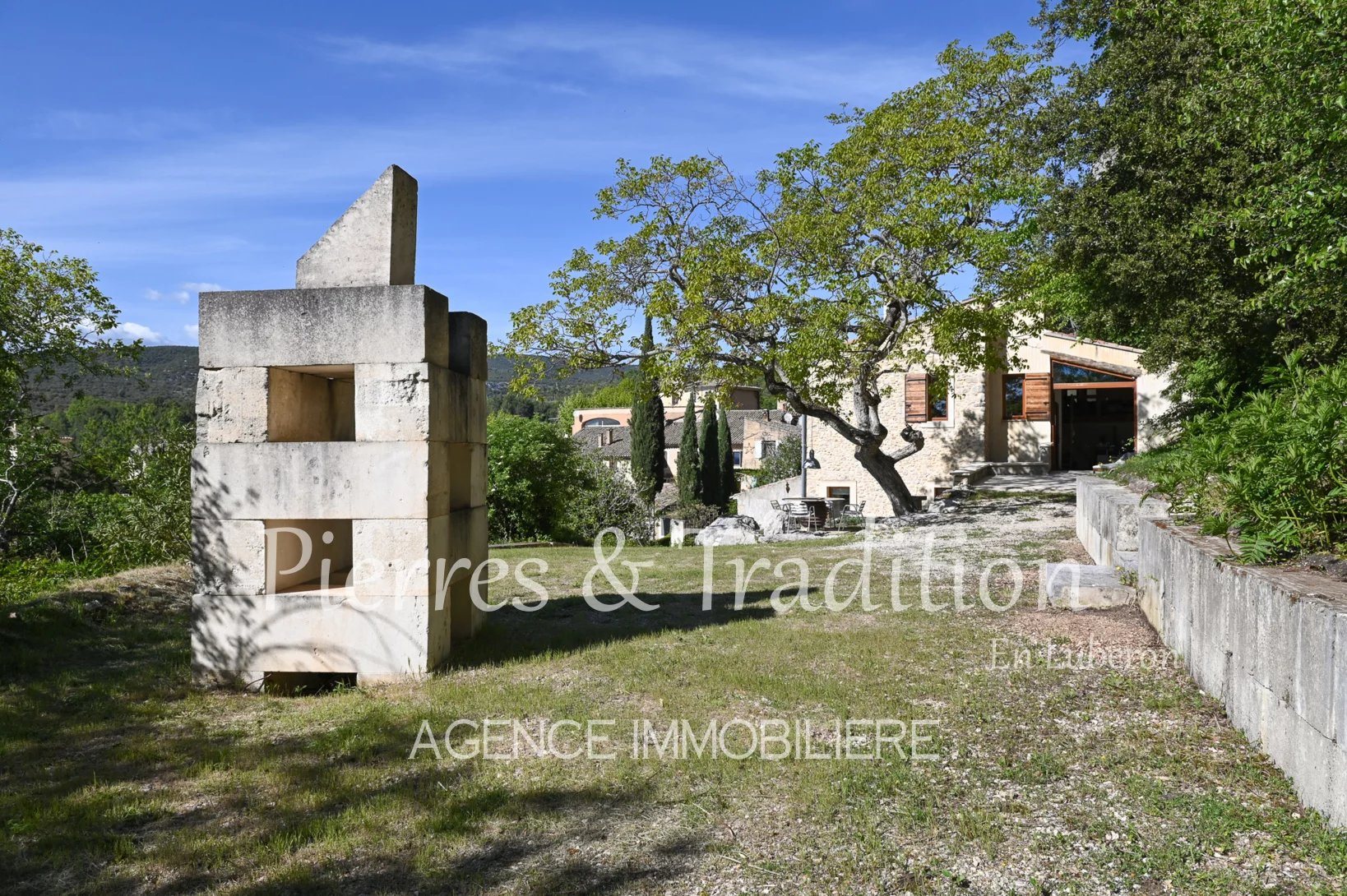 Maison à vendre, 186m², Lioux