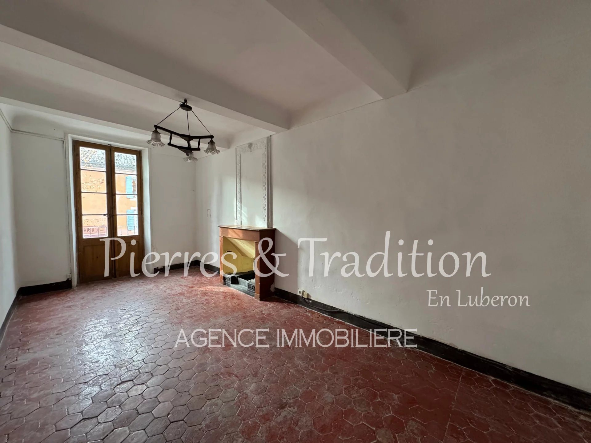 Maison à vendre, 259m², Céreste-en-Luberon