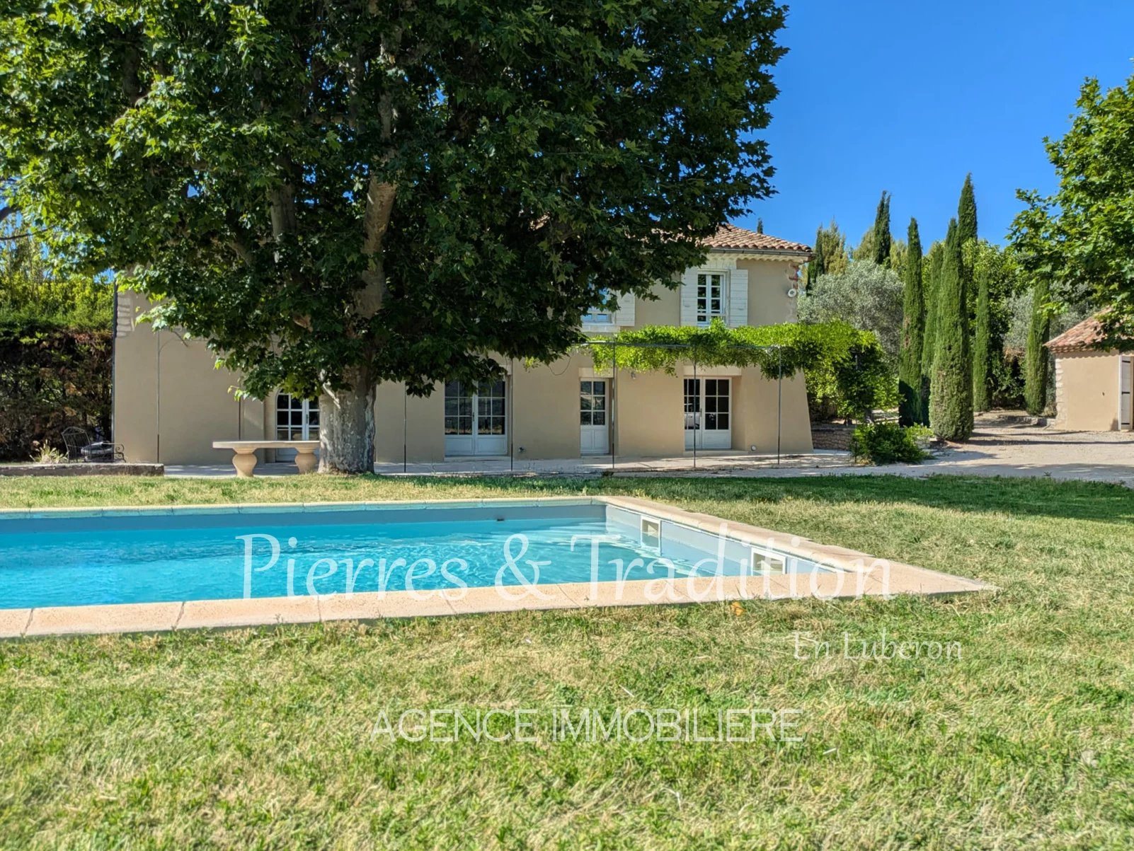 Maison à vendre, 272m², Gargas
