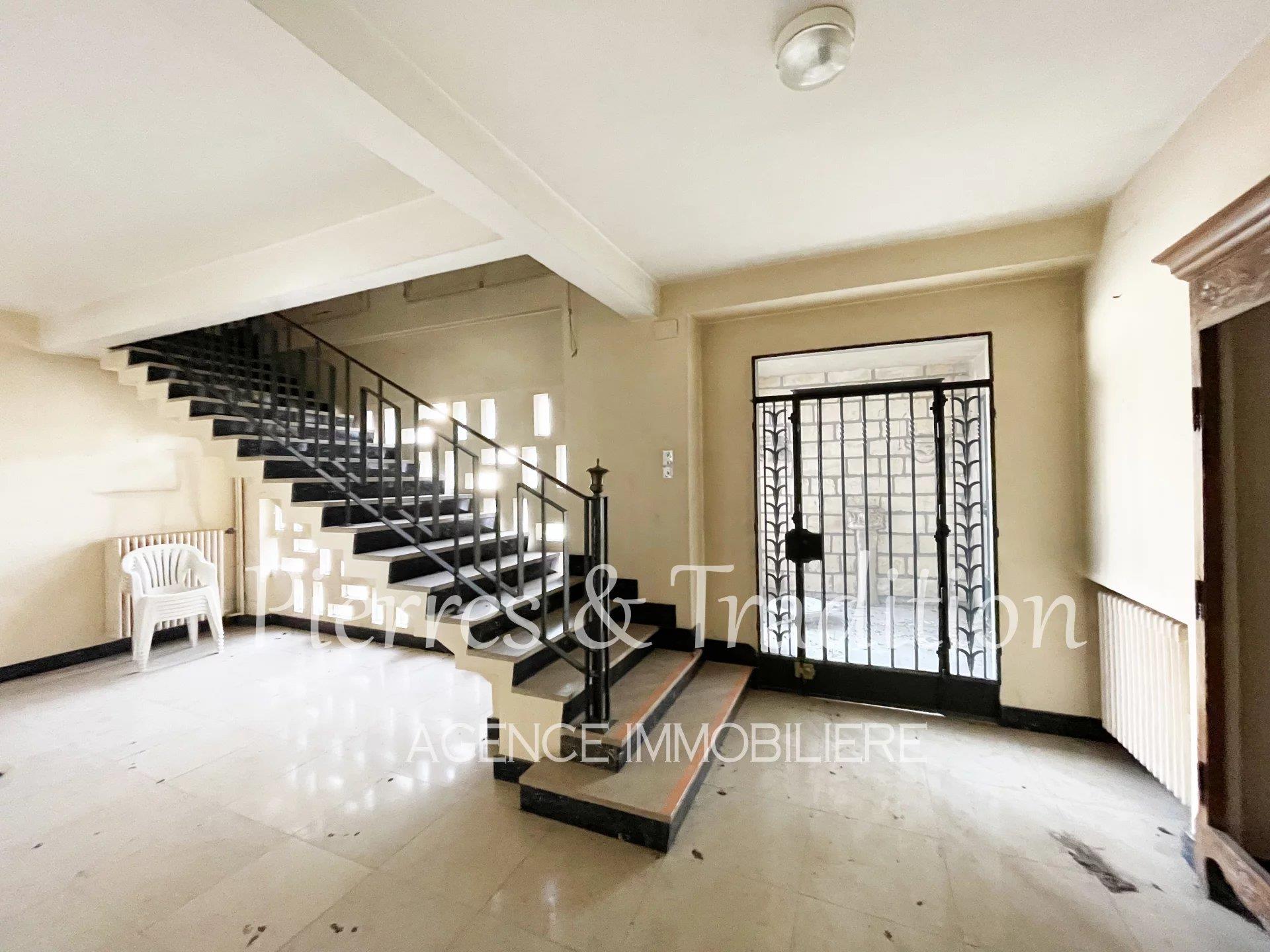 Maison à vendre, 657m², Apt