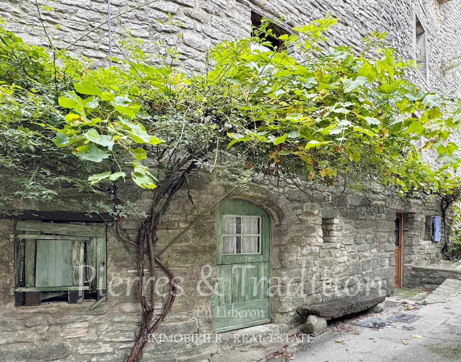 Maison à vendre, 143m², Saignon