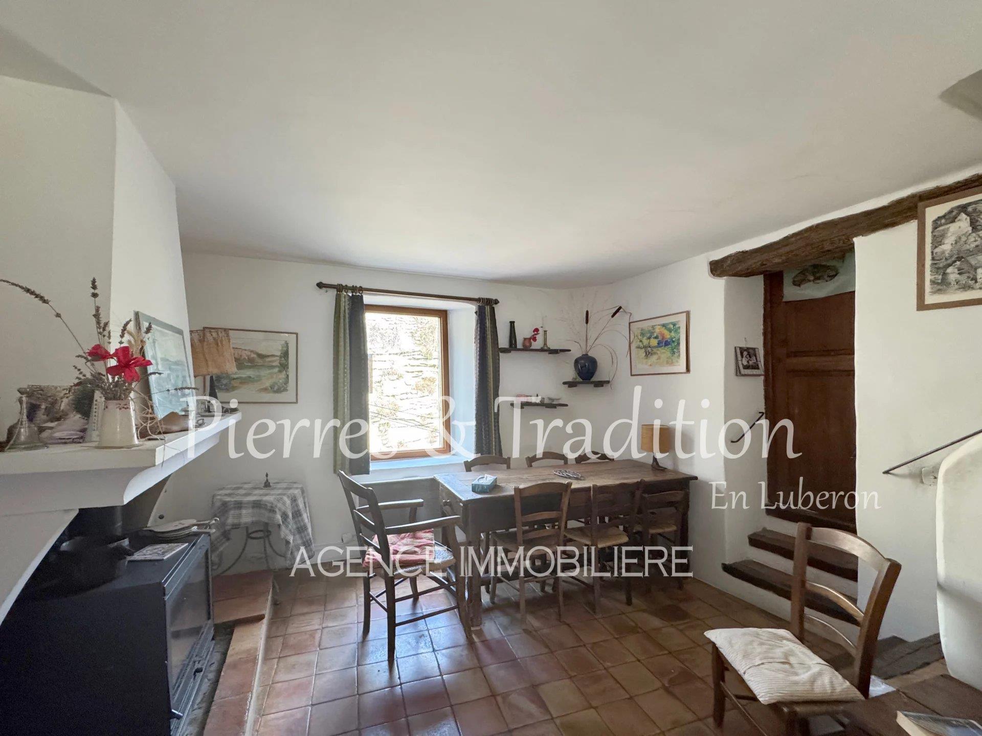 Maison à vendre, 143m², Saignon