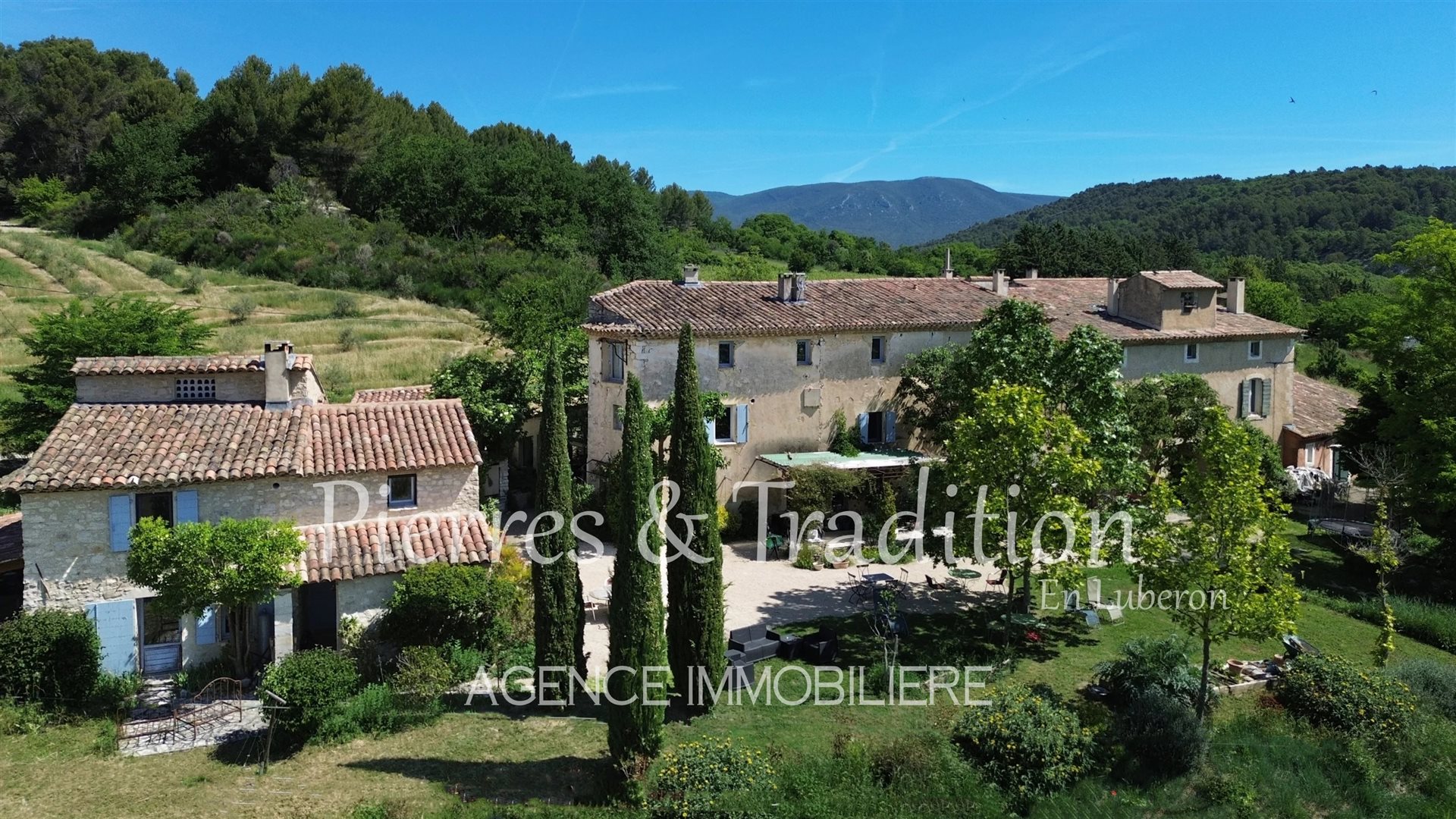 Maison à vendre, 685m², Apt